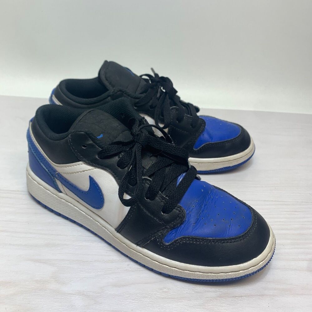 Nike Air Jordan 1 Low SE Alternate Royal Toe Black White GS Size 5Y 553560-140